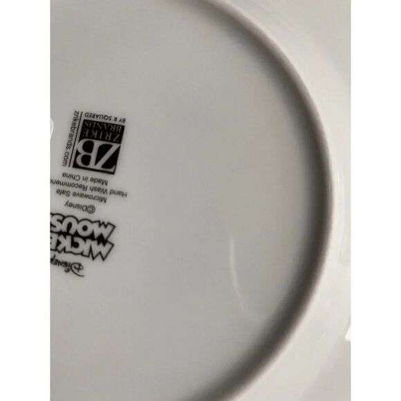 Disney Minnie Mouse Christmas Salad Plate Ice Skating Joy Holiday Snowflakes NEW - Picture 4 of 5